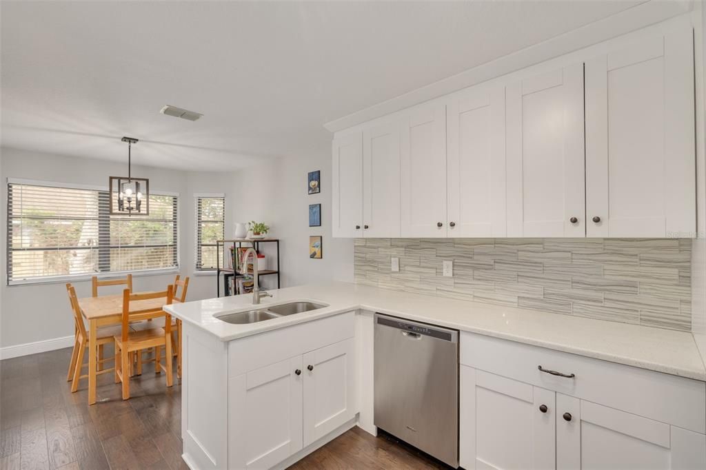 Recently Sold: $560,000 (3 beds, 2 baths, 1860 Square Feet)
