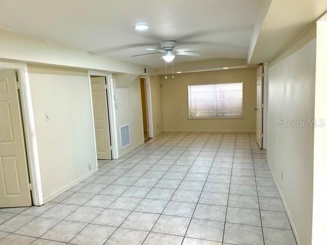 For Sale: $318,000 (3 beds, 1 baths, 1088 Square Feet)