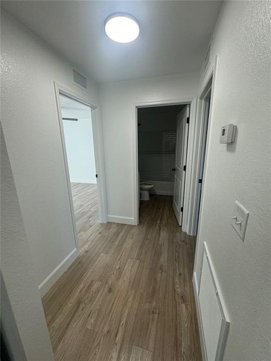 KITCHEN (MODEL HOME- SUBJECT TO CHANGE IN COLORS AND FIXTURES)