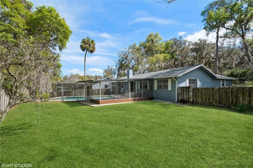 Recently Sold: $374,900 (3 beds, 2 baths, 1557 Square Feet)