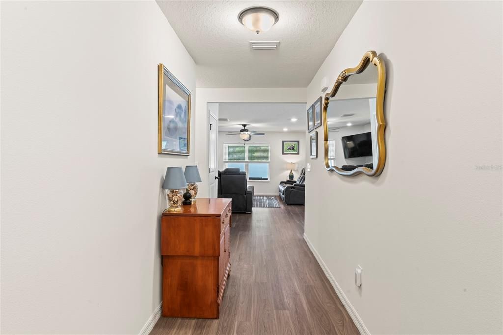 Recently Sold: $379,000 (3 beds, 2 baths, 1537 Square Feet)