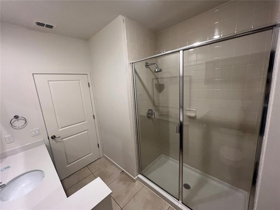 合同活跃: $349,990 (3 贝兹, 2 浴室, 1474 平方英尺)