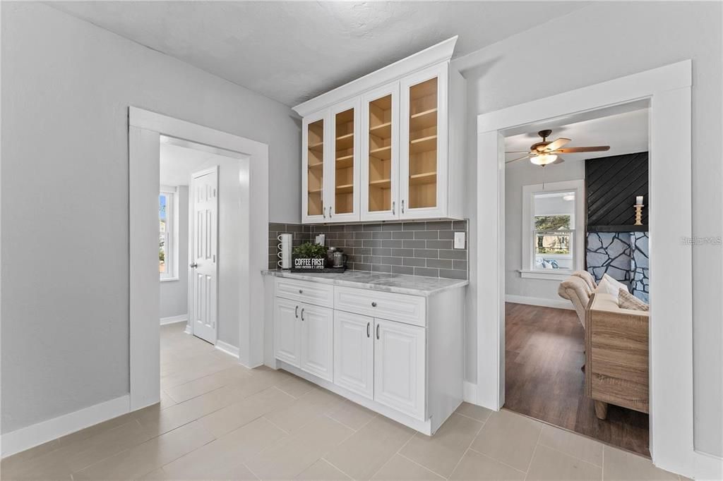 Active With Contract: $2,200 (4 beds, 3 baths, 2404 Square Feet)