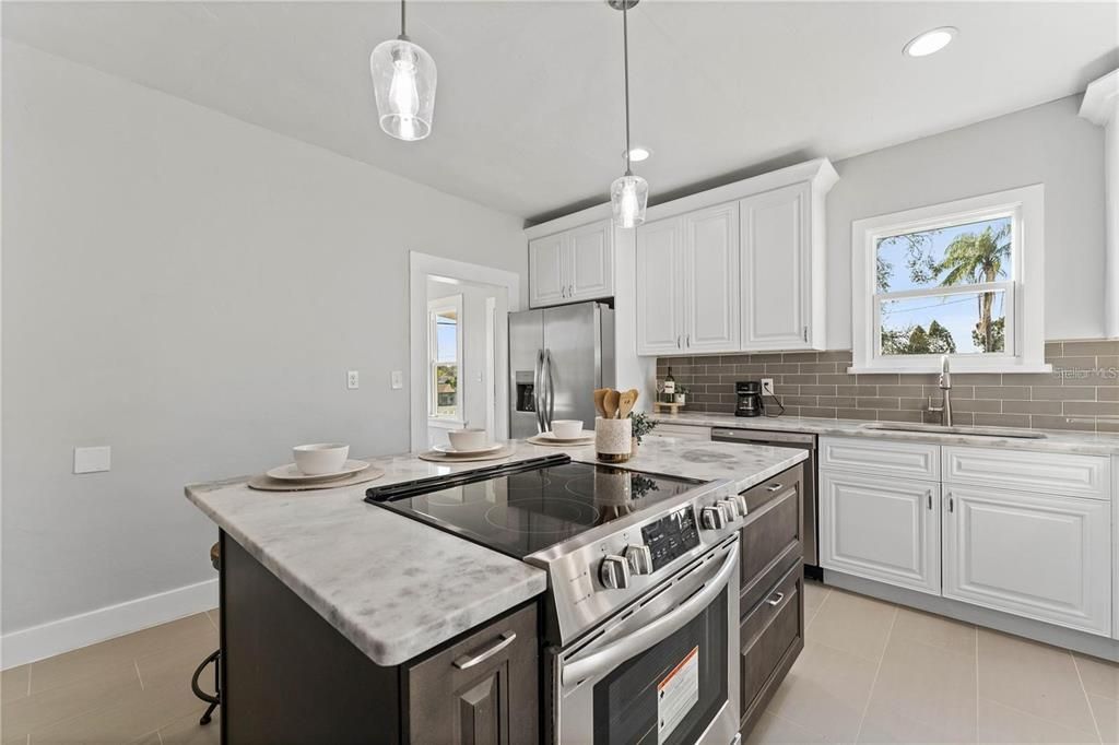 Active With Contract: $2,200 (4 beds, 3 baths, 2404 Square Feet)