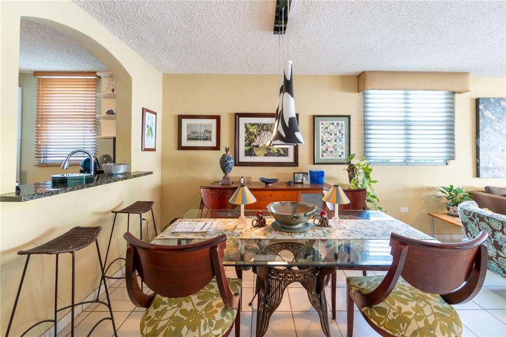 Recently Sold: $625,000 (3 beds, 2 baths, 1469 Square Feet)