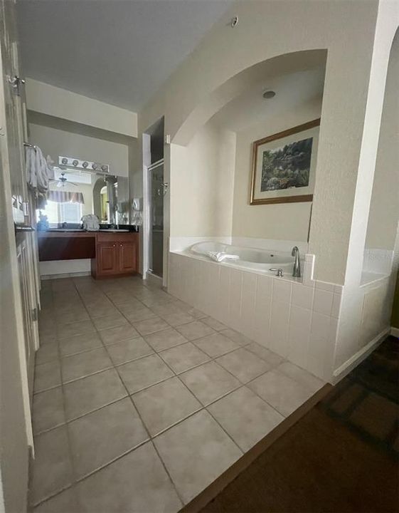 В аренду: $2,500 (2 спален, 2 ванн, 1060 Квадратных фут)