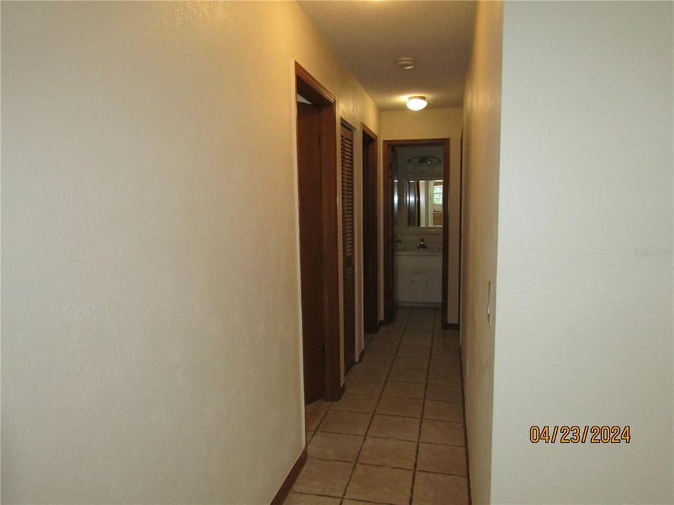 For Rent: $1,950 (3 beds, 2 baths, 1260 Square Feet)