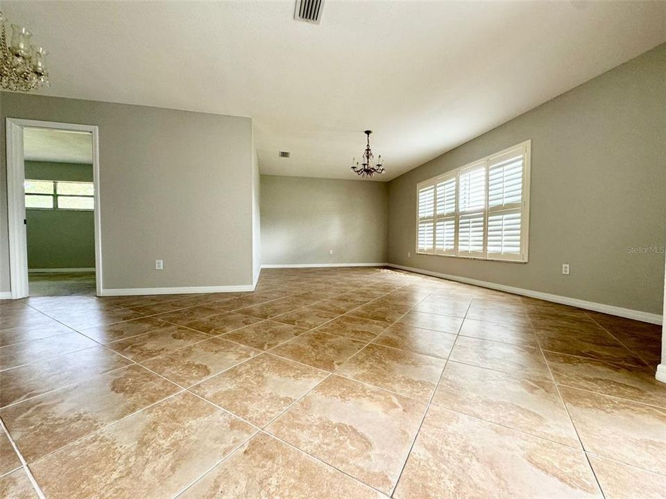 For Rent: $2,600 (3 beds, 2 baths, 2296 Square Feet)