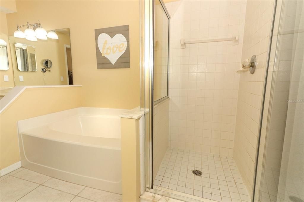 最近售出: $469,900 (3 贝兹, 2 浴室, 1778 平方英尺)