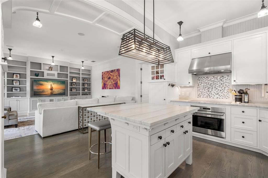 Recently Sold: $3,450,000 (5 beds, 4 baths, 4141 Square Feet)