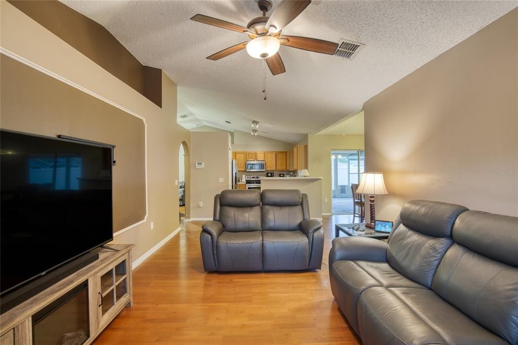 Active With Contract: $349,900 (4 beds, 2 baths, 1730 Square Feet)