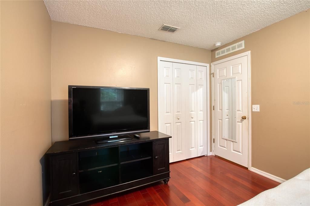 Active With Contract: $349,900 (4 beds, 2 baths, 1730 Square Feet)