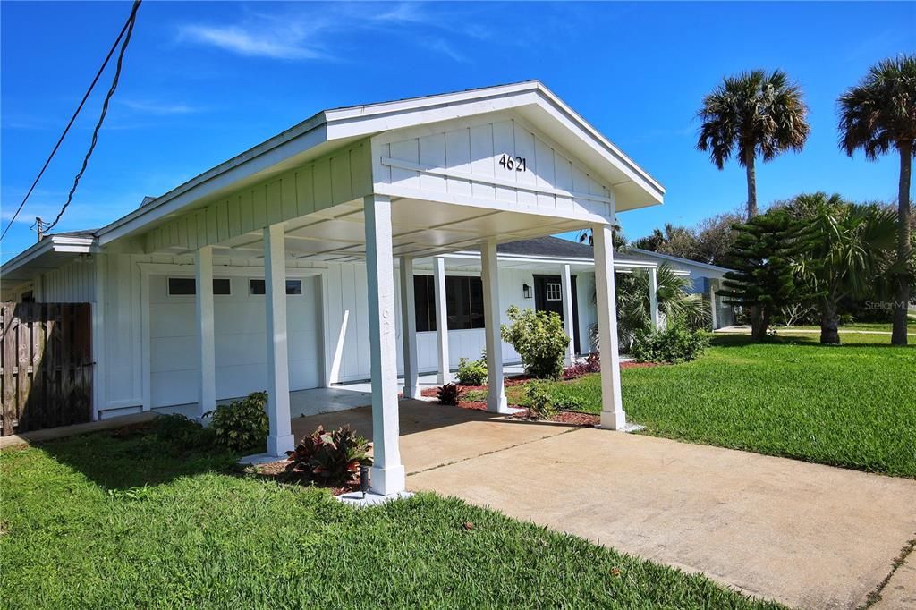 Active With Contract: $597,500 (3 beds, 2 baths, 1632 Square Feet)