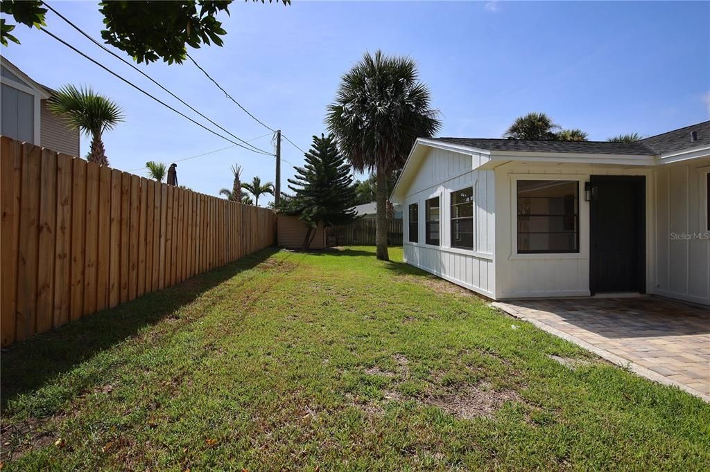 Active With Contract: $597,500 (3 beds, 2 baths, 1632 Square Feet)