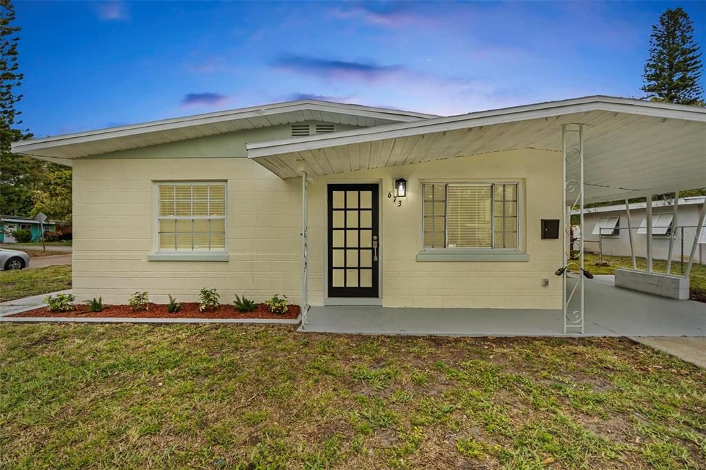Recently Sold: $349,000 (2 beds, 2 baths, 1003 Square Feet)