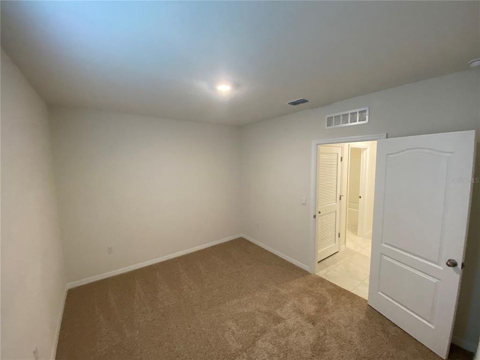 Active With Contract: $2,150 (3 beds, 2 baths, 1620 Square Feet)