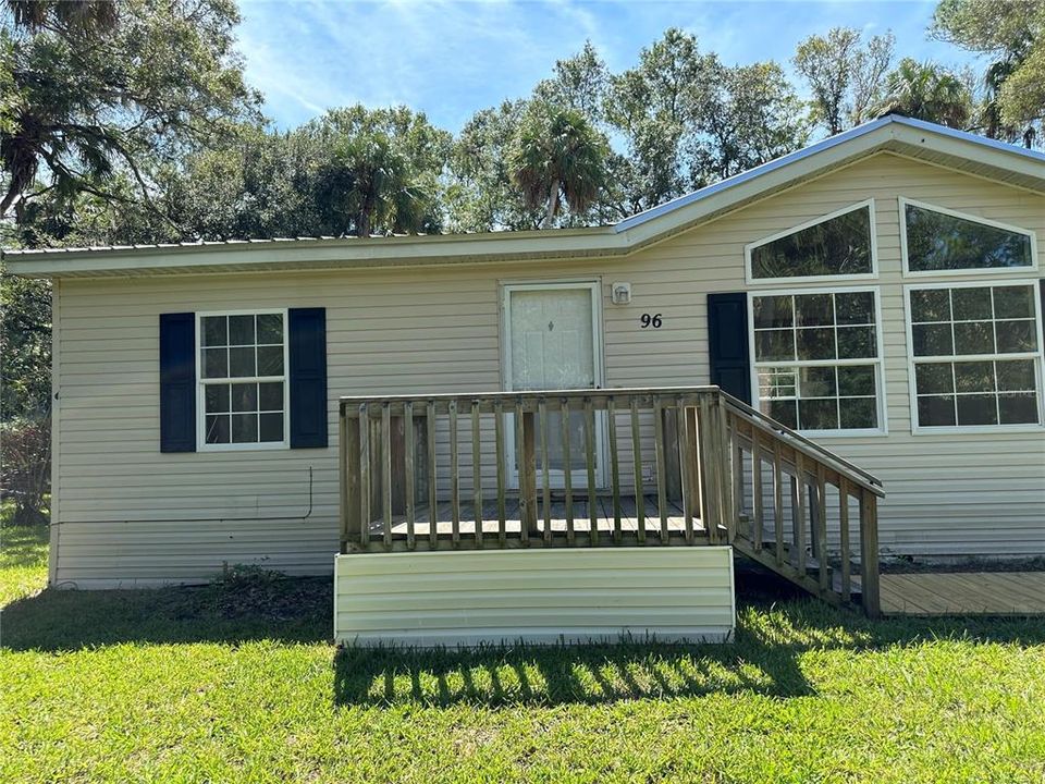 Recently Sold: $169,900 (3 beds, 2 baths, 1456 Square Feet)