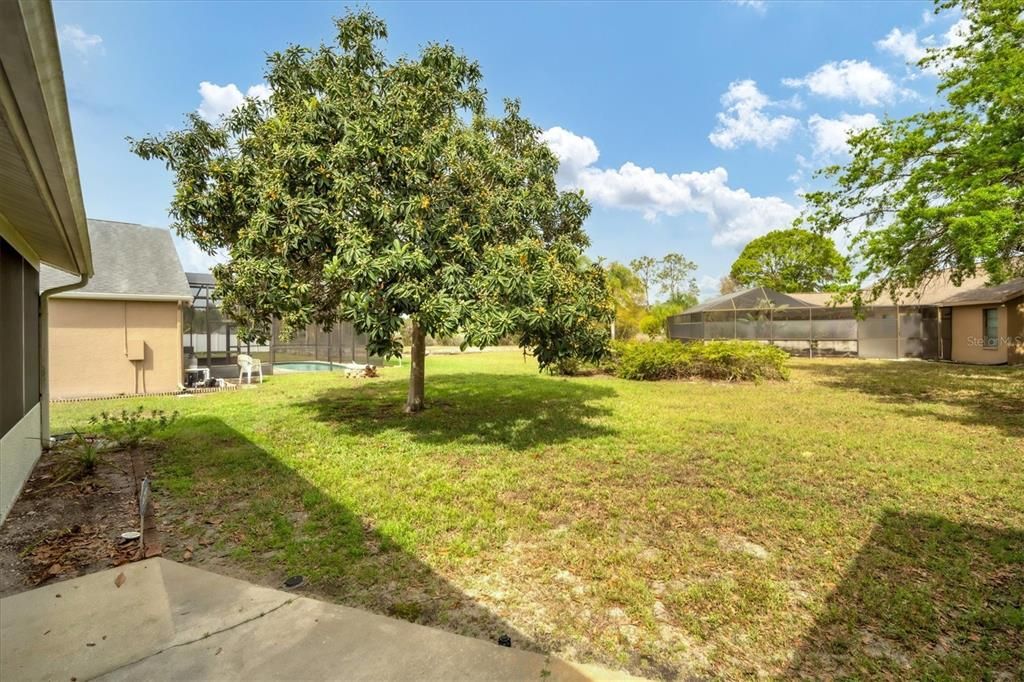 Recently Sold: $400,000 (3 beds, 2 baths, 2035 Square Feet)