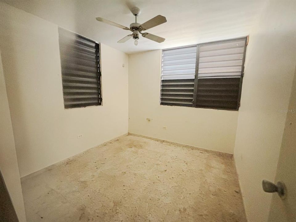 Vendido Recientemente: $100,000 (3 camas, 2 baños, 936 Pies cuadrados)