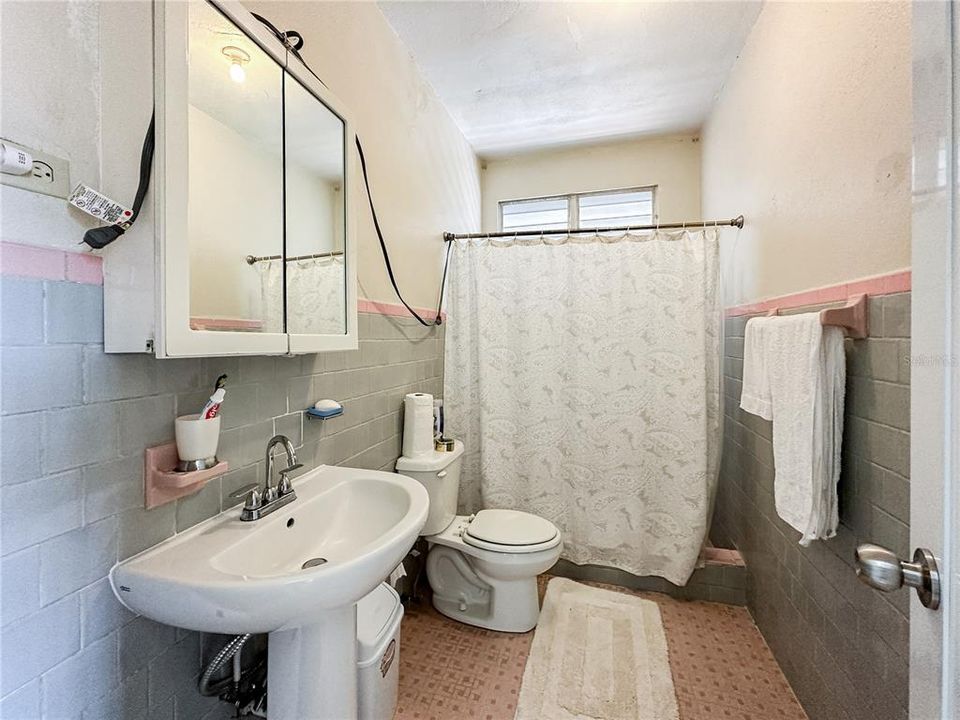 待售: $300,000 (0 贝兹, 0 浴室, 0 平方英尺)