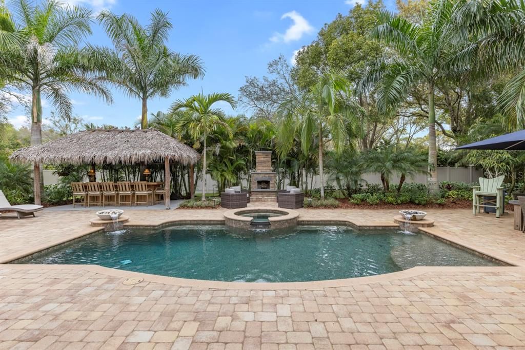 Recently Sold: $1,895,000 (5 beds, 5 baths, 5290 Square Feet)