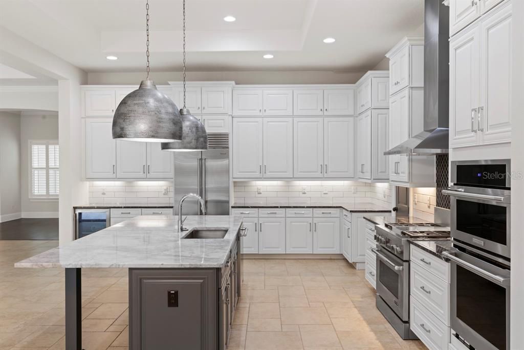 Recently Sold: $1,895,000 (5 beds, 5 baths, 5290 Square Feet)