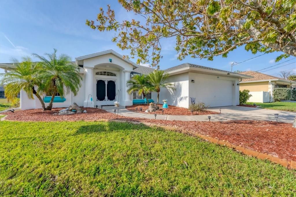 Recently Sold: $390,000 (3 beds, 2 baths, 1533 Square Feet)