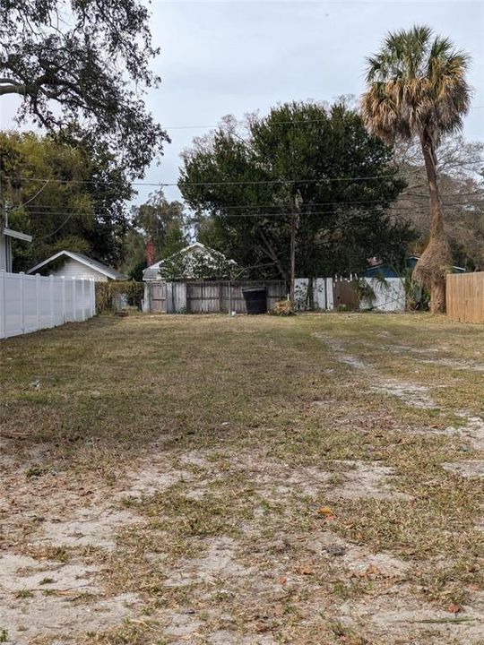 Vendido Recientemente: $140,000 (0.14 acres)