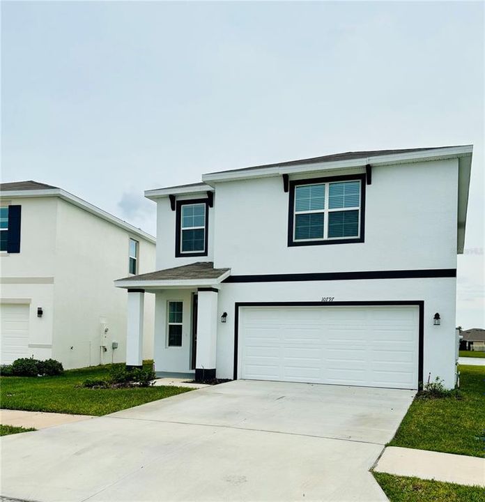 Active With Contract: $2,400 (3 beds, 2 baths, 1961 Square Feet)