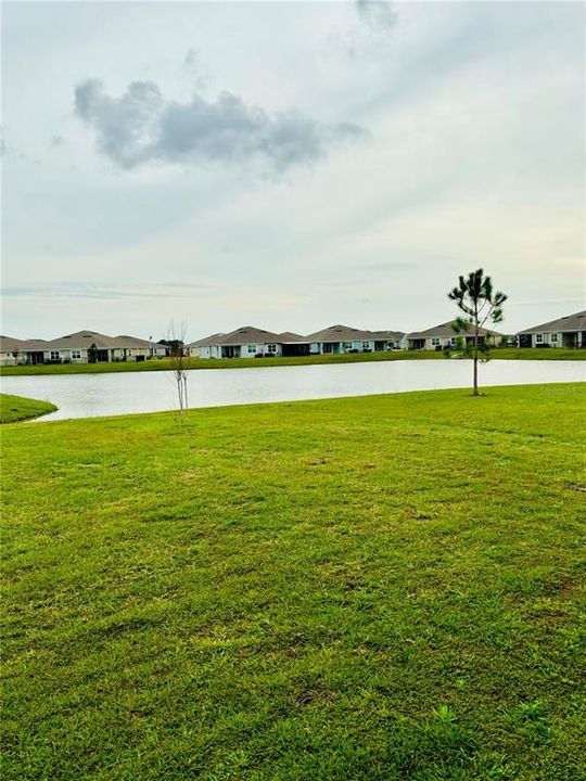 Active With Contract: $2,400 (3 beds, 2 baths, 1961 Square Feet)