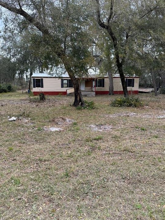 Recently Sold: $129,000 (3 beds, 2 baths, 1560 Square Feet)