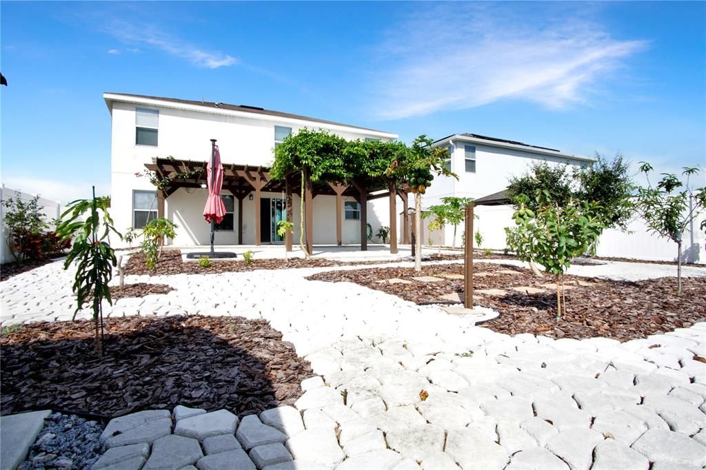 Active With Contract: $2,150 (4 beds, 2 baths, 2248 Square Feet)