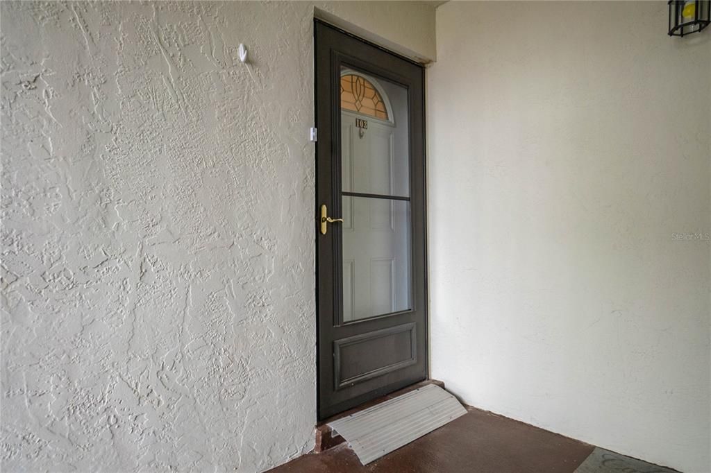 For Sale: $135,000 (2 beds, 2 baths, 1035 Square Feet)