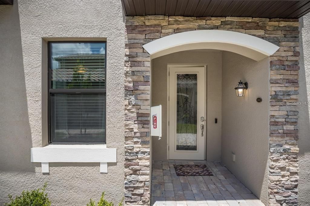 Active With Contract: $3,500 (3 beds, 2 baths, 1786 Square Feet)