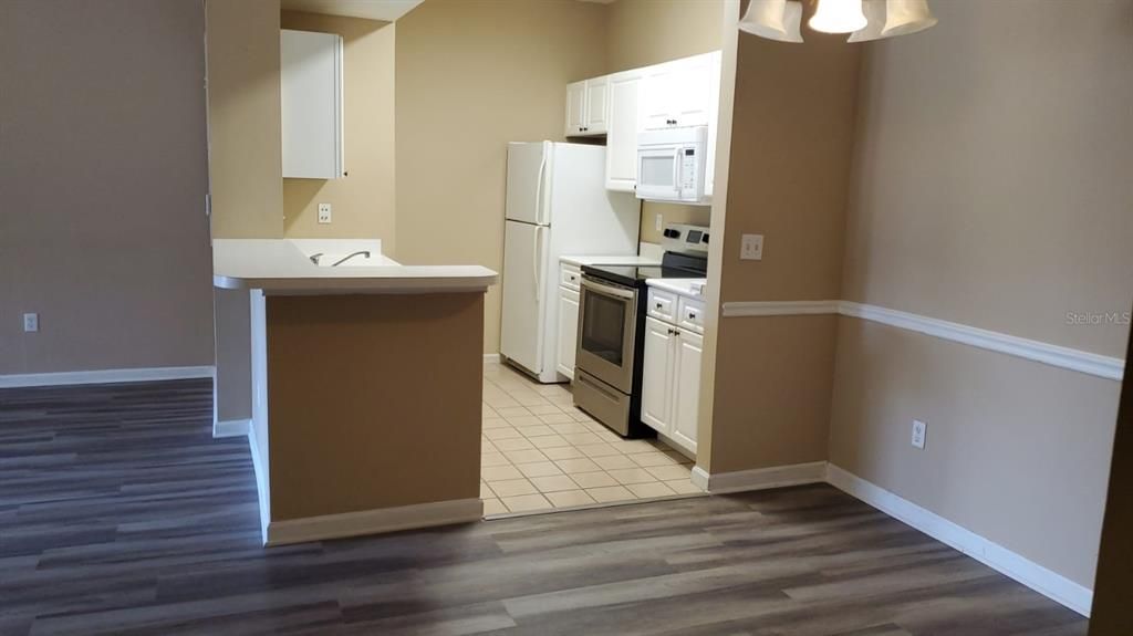 For Rent: $1,600 (1 beds, 1 baths, 753 Square Feet)