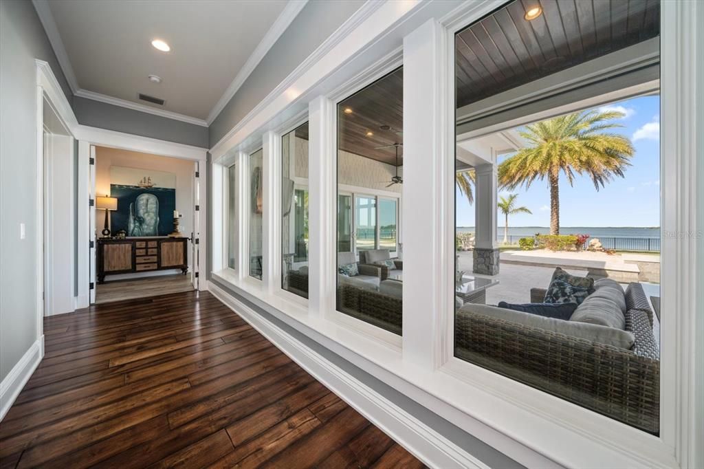 Recently Sold: $5,999,999 (3 beds, 4 baths, 5065 Square Feet)