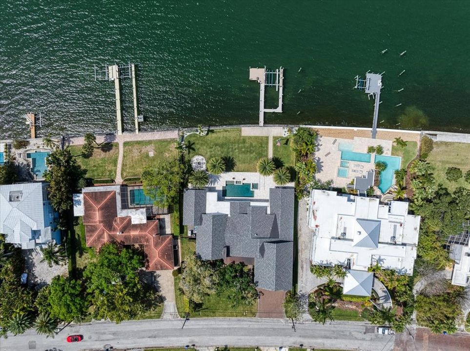 Recently Sold: $5,999,999 (3 beds, 4 baths, 5065 Square Feet)