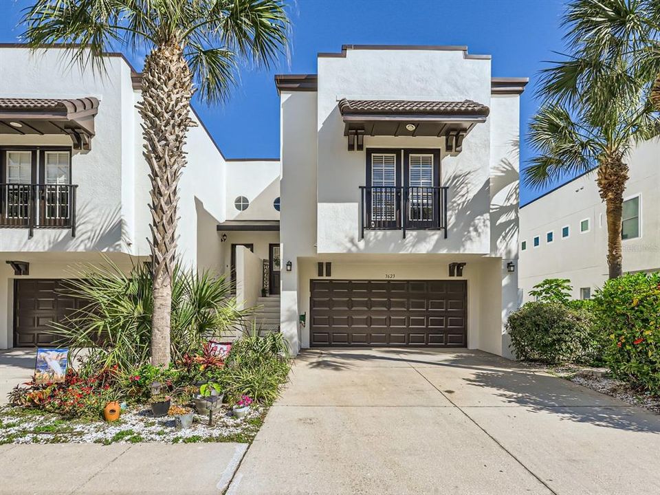 Recently Sold: $475,000 (3 beds, 2 baths, 1764 Square Feet)