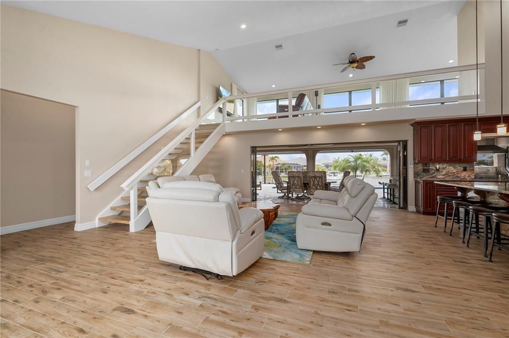 For Sale: $2,400,000 (5 beds, 3 baths, 4143 Square Feet)