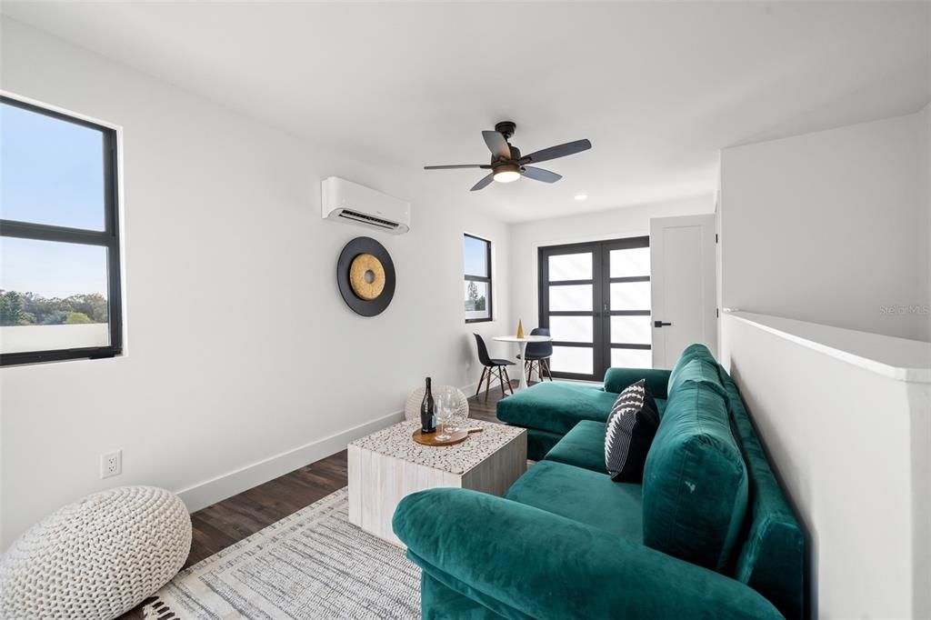 For Sale: $640,000 (2 beds, 2 baths, 2351 Square Feet)