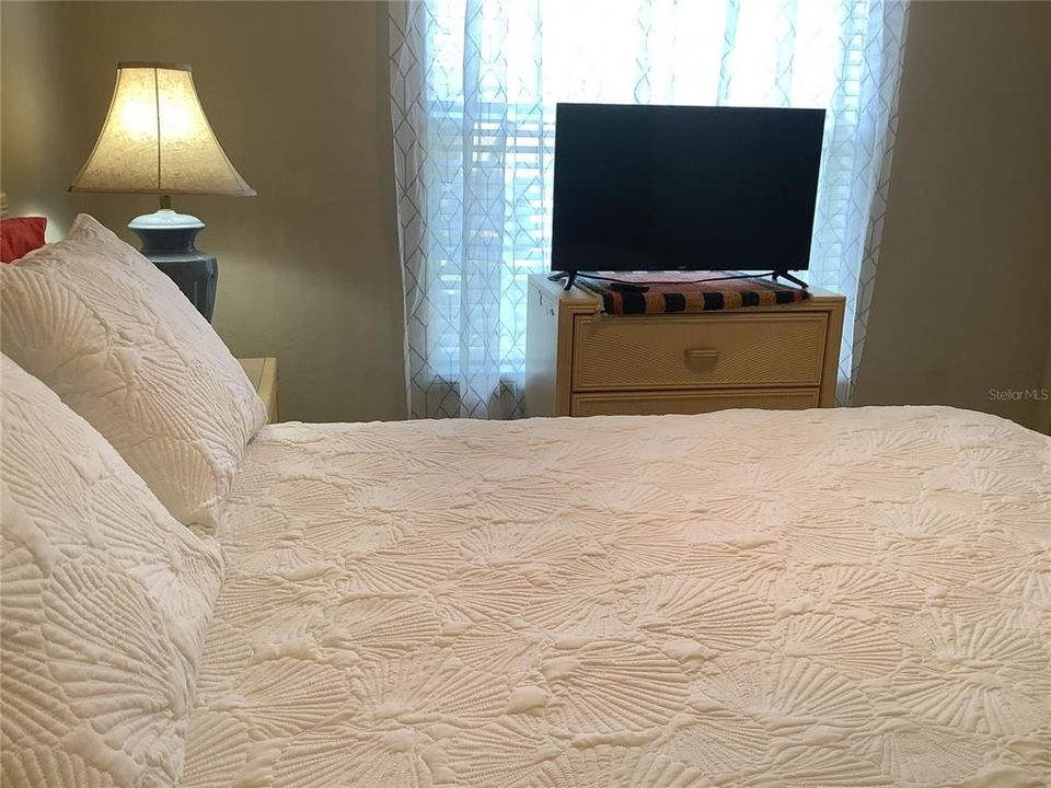 Tv conveys with guest room furniture!