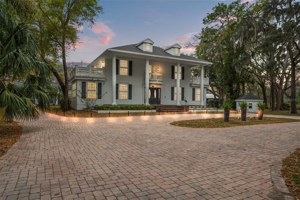 For Sale: $2,899,999 (7 beds, 8 baths, 9734 Square Feet)
