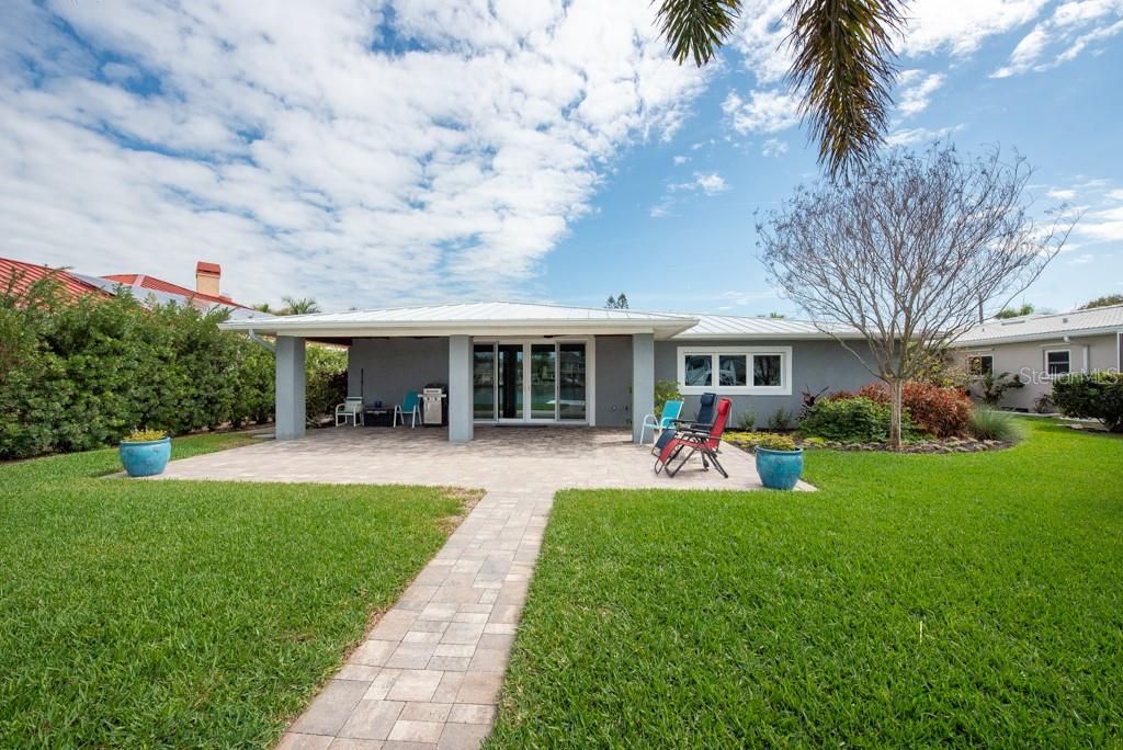 Recently Sold: $1,500,000 (3 beds, 3 baths, 1860 Square Feet)