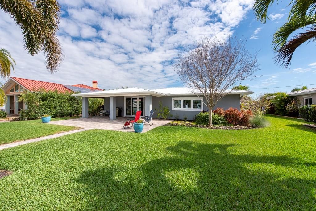 Recently Sold: $1,500,000 (3 beds, 3 baths, 1860 Square Feet)