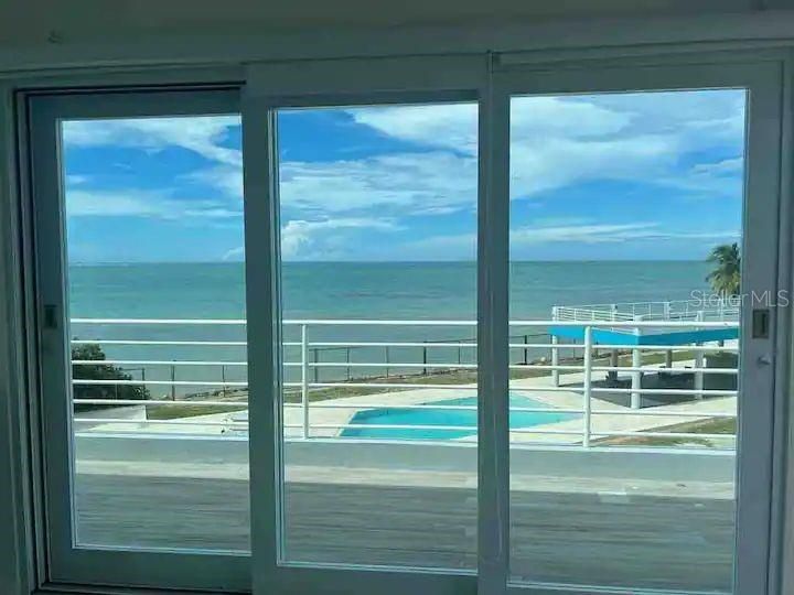 En Venta: $2,600,000 (6 camas, 7 baños, 5400 Pies cuadrados)