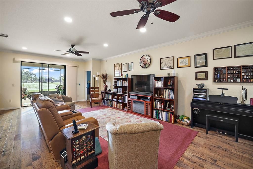 Large Great Room w/ beautiful views out to lanai & Golf Course