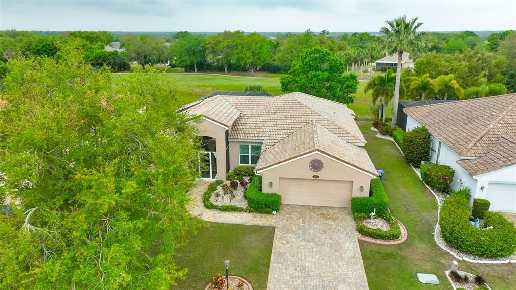 Welcome to this split floor plan stunning Floridian-style POOL home in Active 55+ "Sunny" Sun City Center! With private sidewalks and a beautifully landscaped yard, it's hard to not fall in love.
