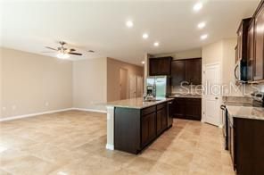 For Rent: $2,595 (4 beds, 2 baths, 2045 Square Feet)