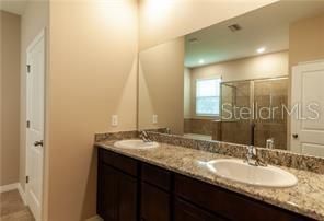 For Rent: $2,595 (4 beds, 2 baths, 2045 Square Feet)