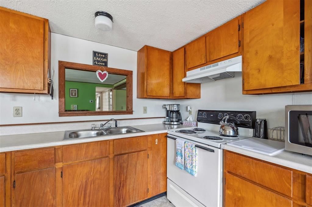 Recently Sold: $100,000 (2 beds, 2 baths, 624 Square Feet)